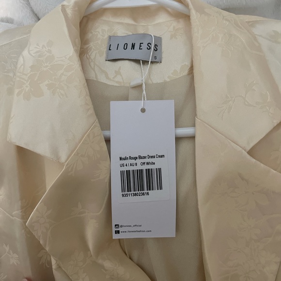 Lioness Blazer Dress - Picture 3 of 4